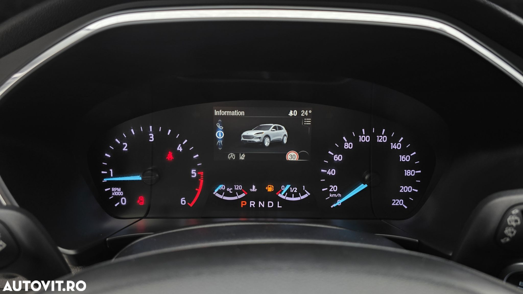 Ford Kuga - 16