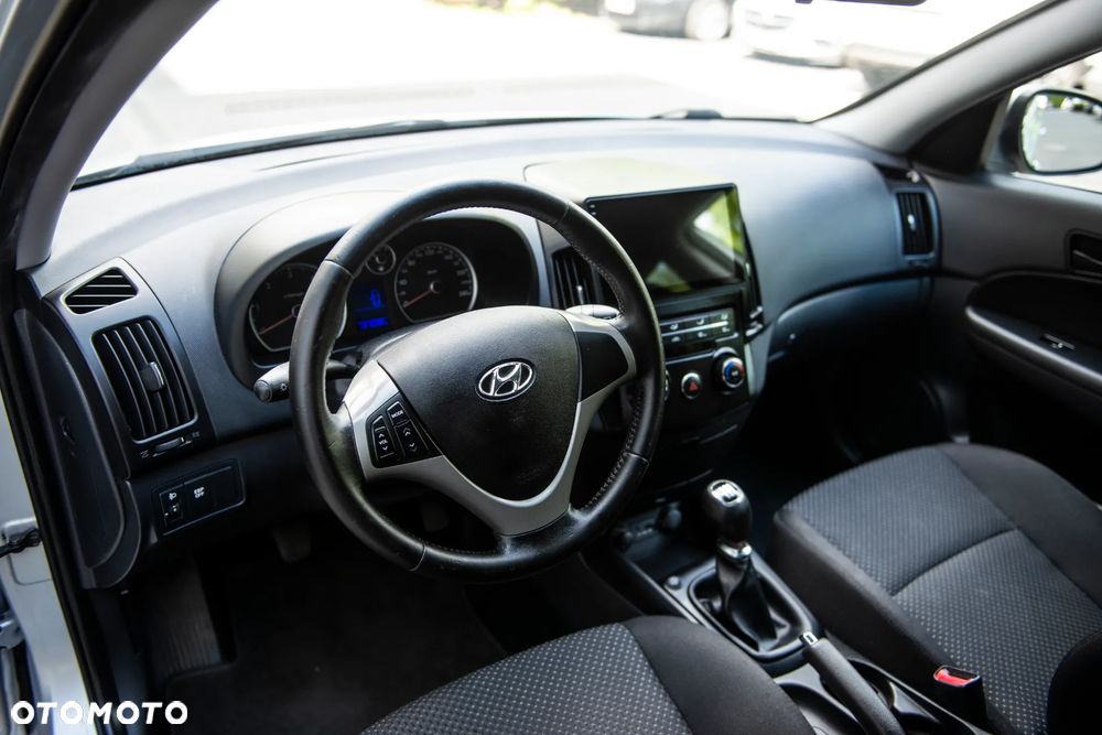 Hyundai i30 1.6 CRDi Premium - 9