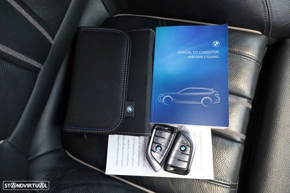 BMW 520 d Pack Desportivo M Auto - 55