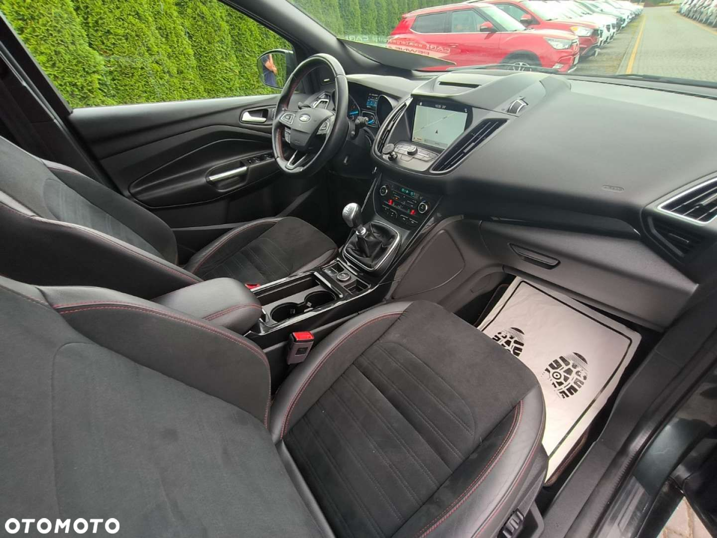 Ford Kuga - 9