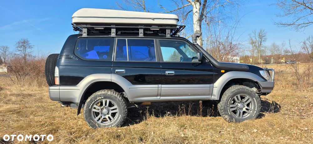 Toyota Land Cruiser - 10