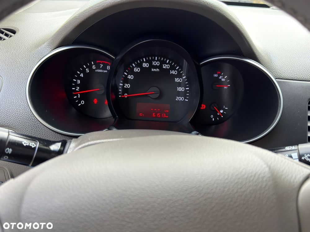 Kia Picanto 1.0 L - 12