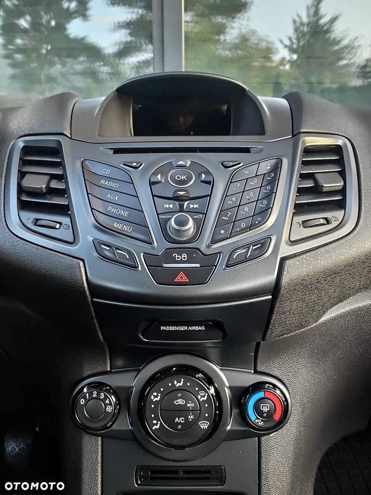 Ford Fiesta 1.0 EcoBoost Trend - 17