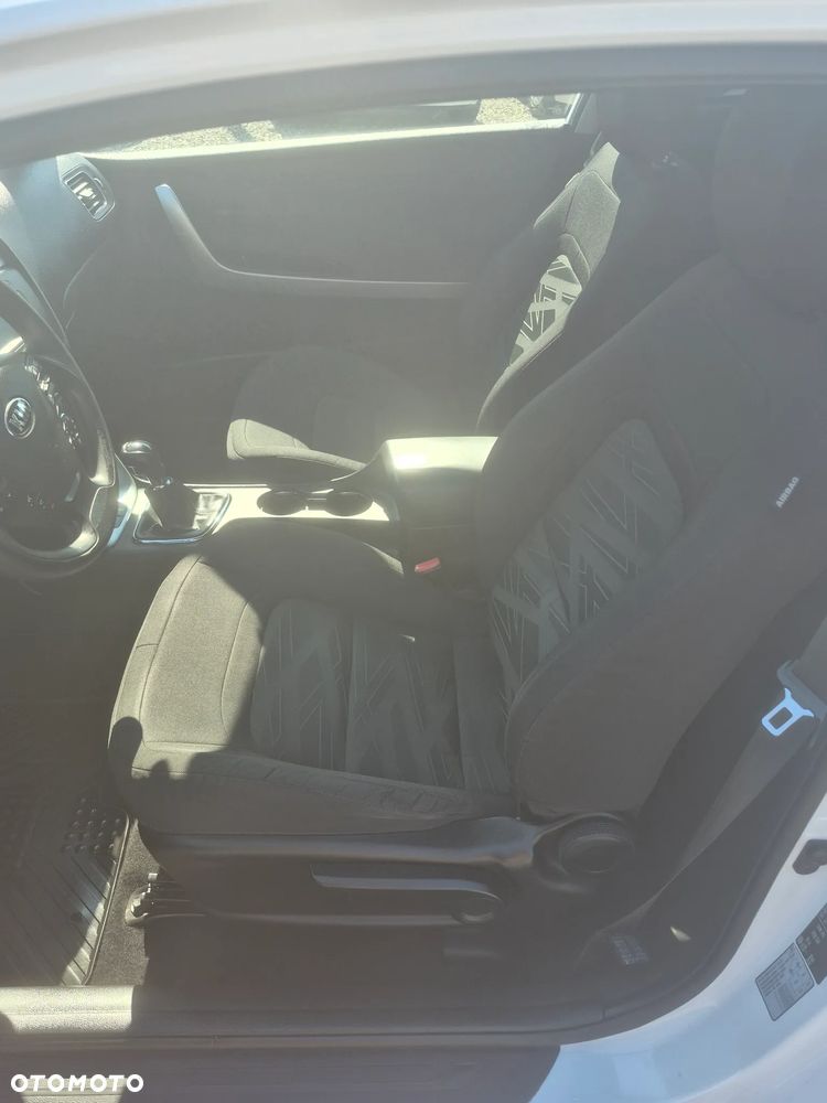 Kia ProCeed 1.4 XL - 11