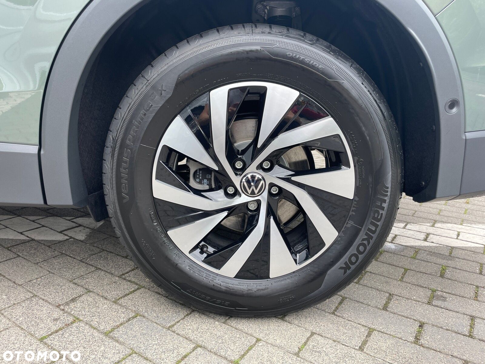 Volkswagen Tiguan - 33