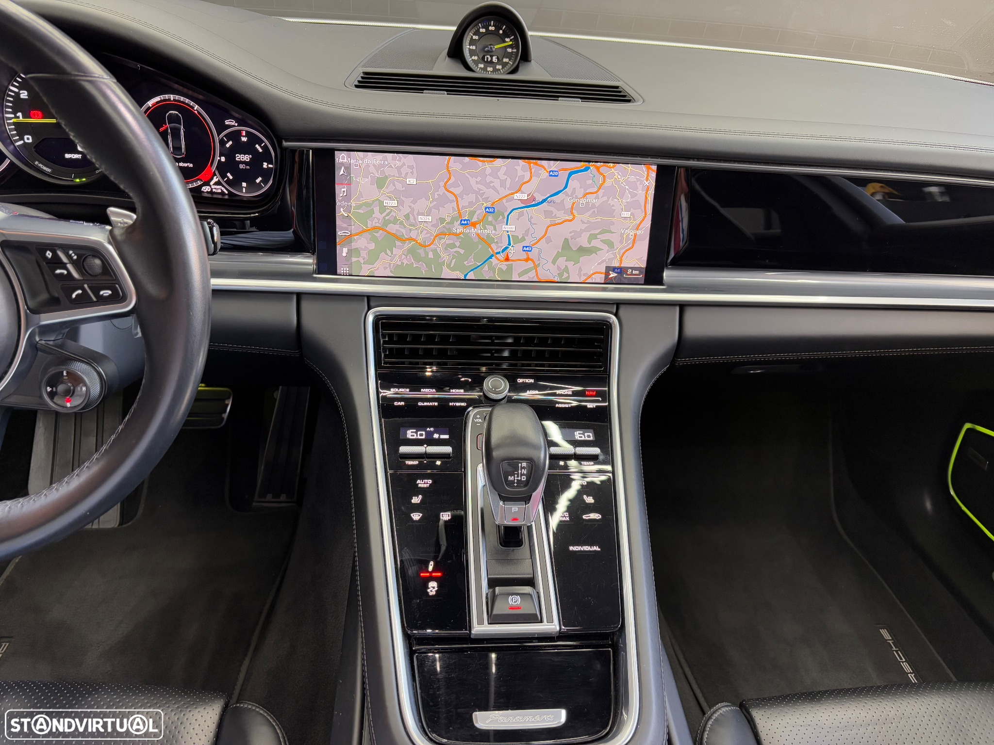 Porsche Panamera 4 E-Hybrid - 11