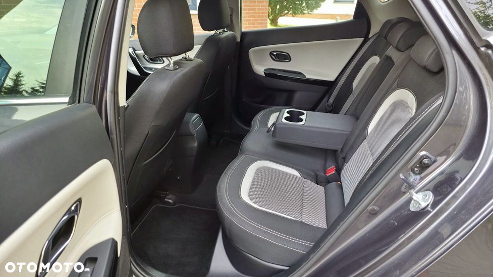 Kia Ceed 1.6 CRDi 136 ISG Spirit - 26