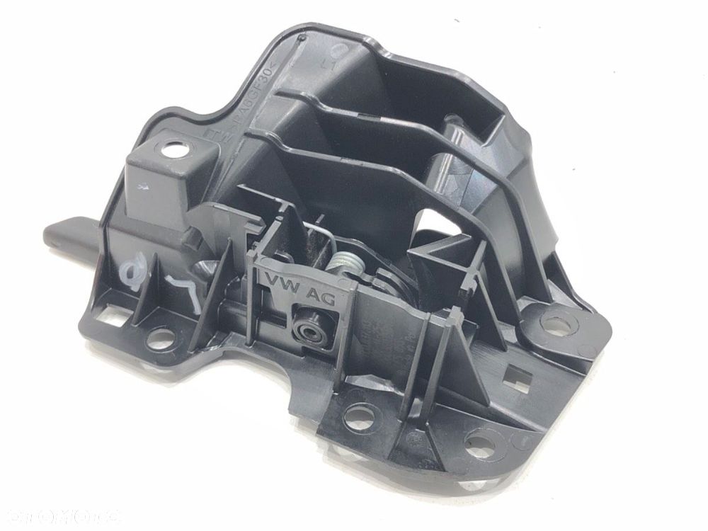 KLAMKA WEWNĘTRZNA LEWY PRZÓD  MAN TGE Autobus 2017 - 2022 2.0 TDI 130 kW [177 KM] olej napędowy - 2