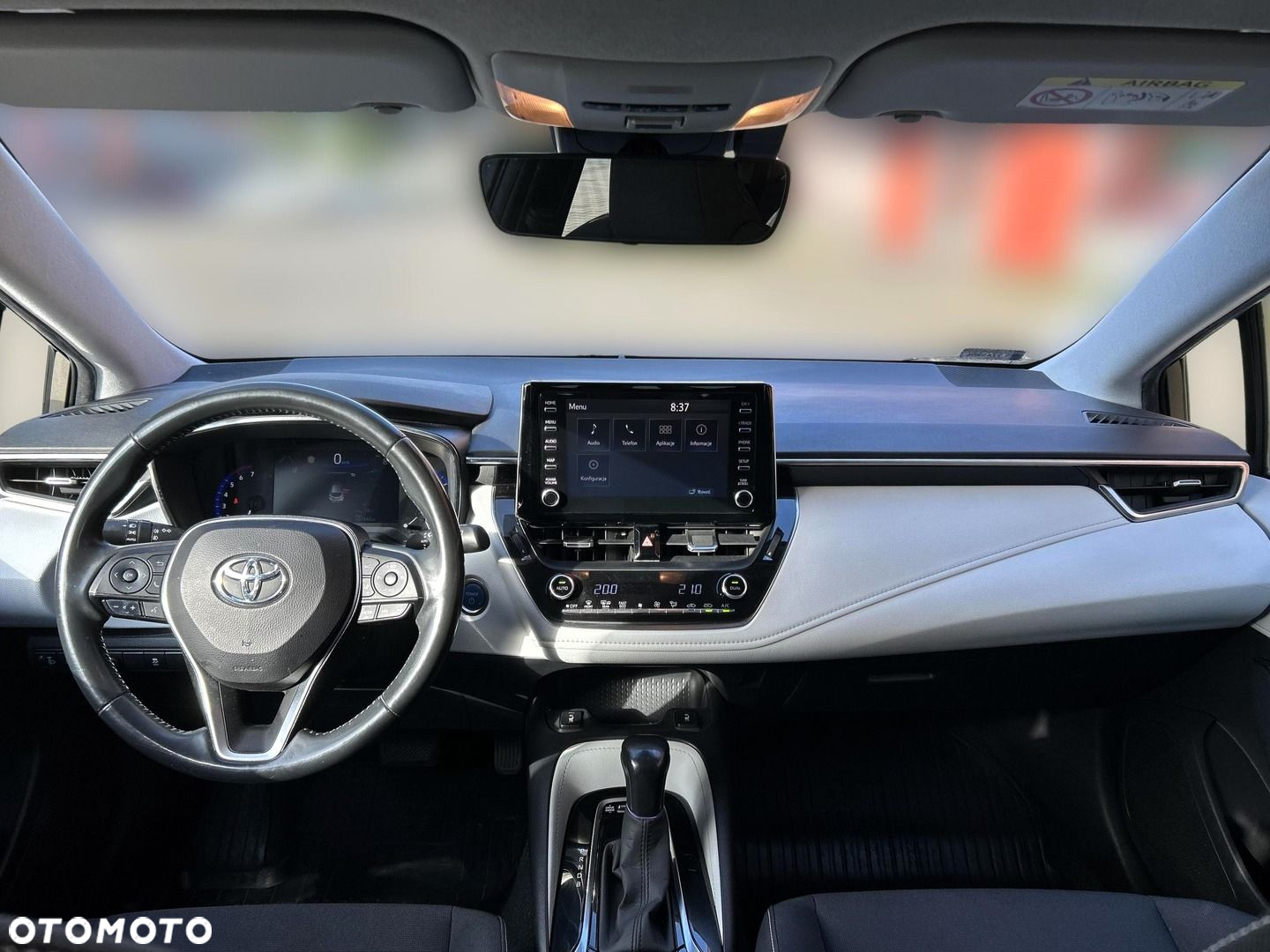 Toyota Corolla - 12