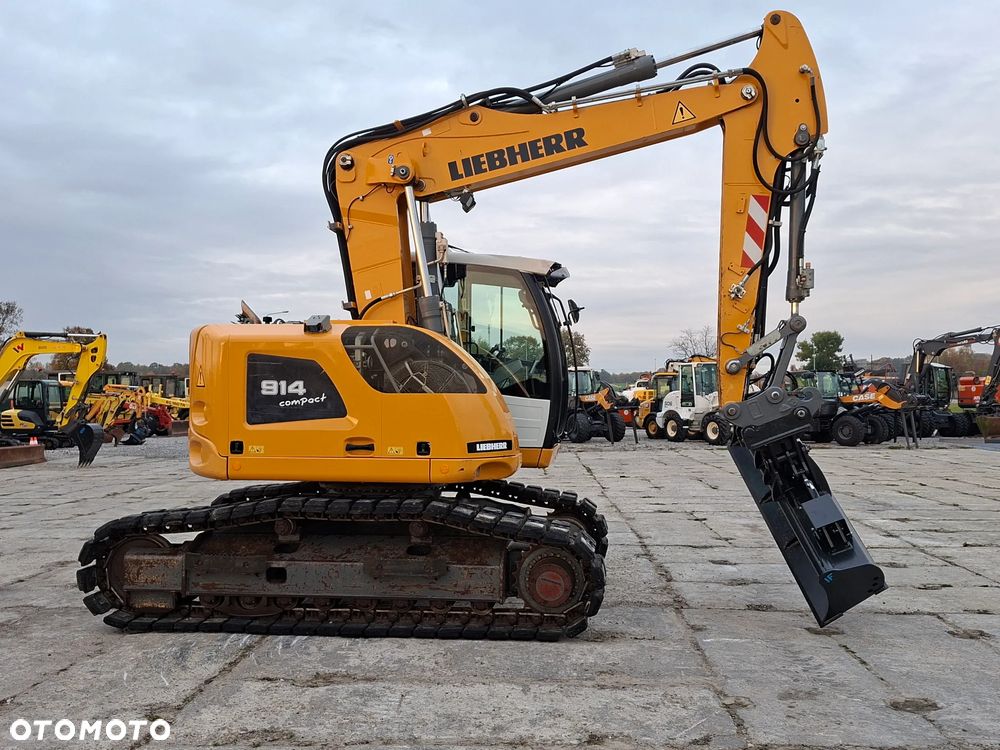 Liebherr R914 COMPACT - 3