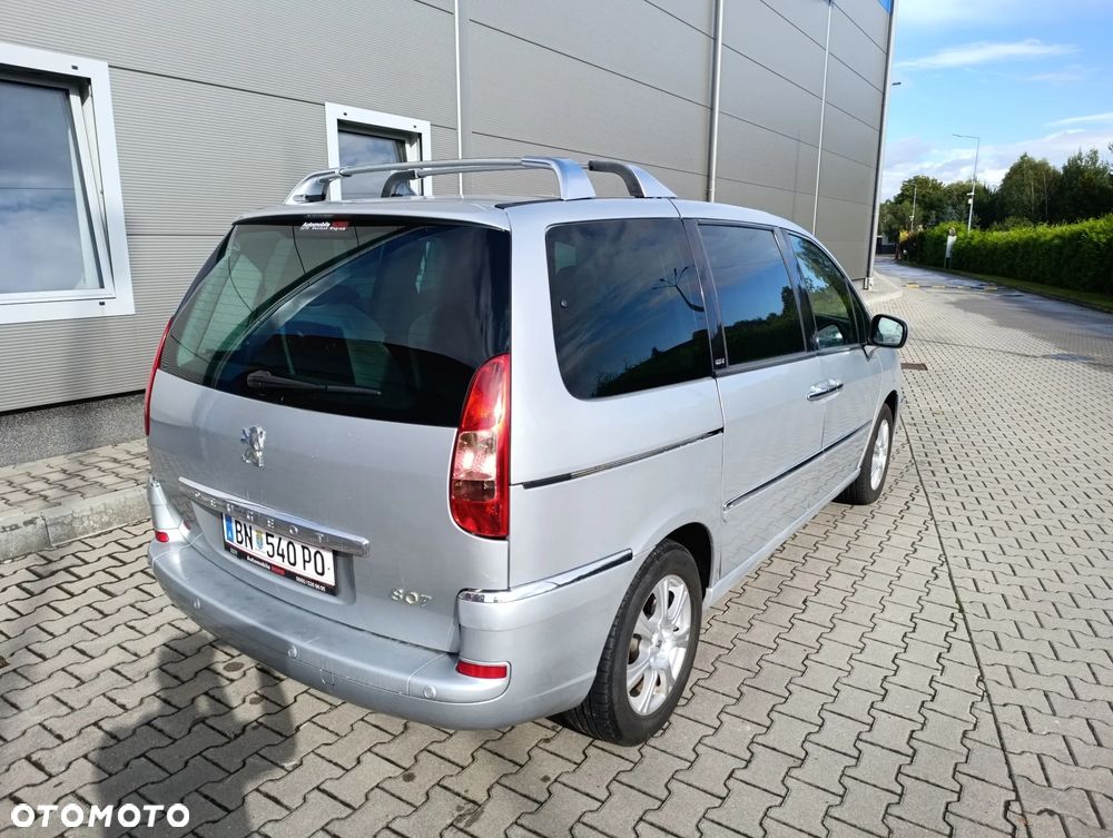 Peugeot 807 HDi 135 Premium - 17