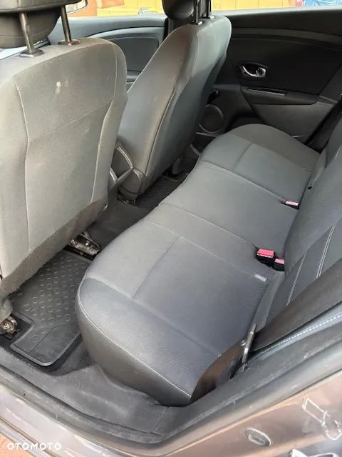 Renault Megane 1.5 dCi Life - 6