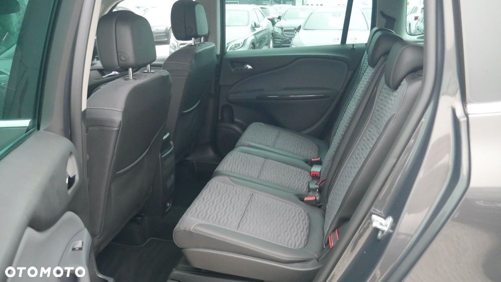 Opel Zafira - 14