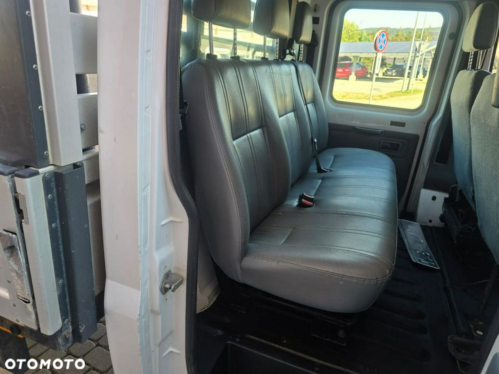 Ford Transit - 18