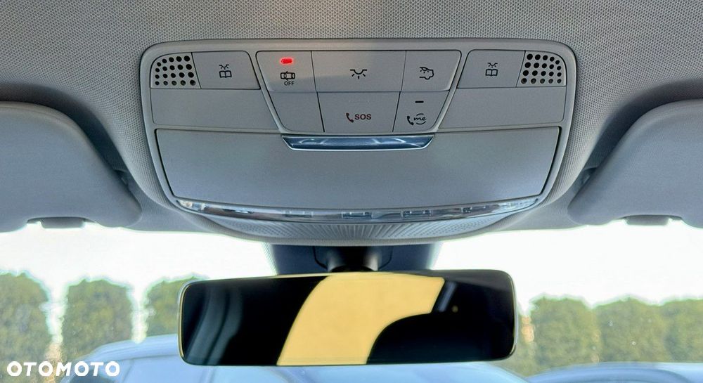 Mercedes-Benz GLC 300 d 4Matic 9G-TRONIC AMG Line - 38