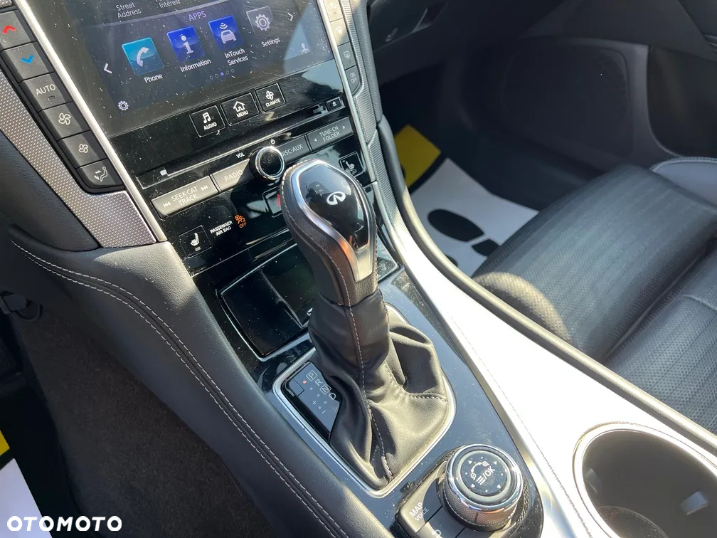 Infiniti Q50 - 16