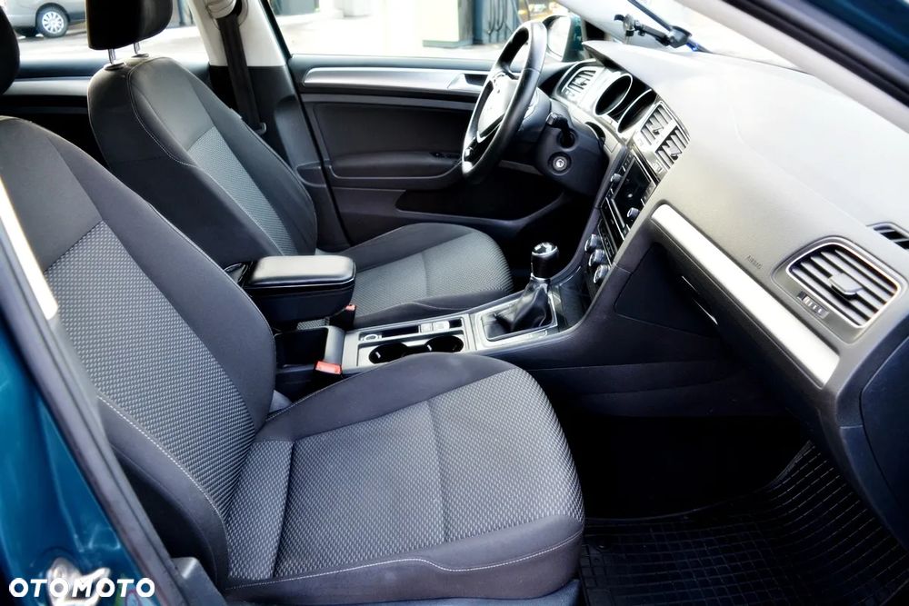 Volkswagen Golf 1.6 TDI SCR Trendline - 12