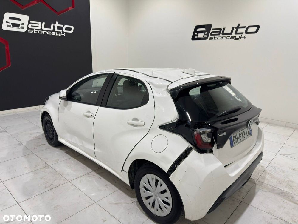 Toyota Yaris - 13