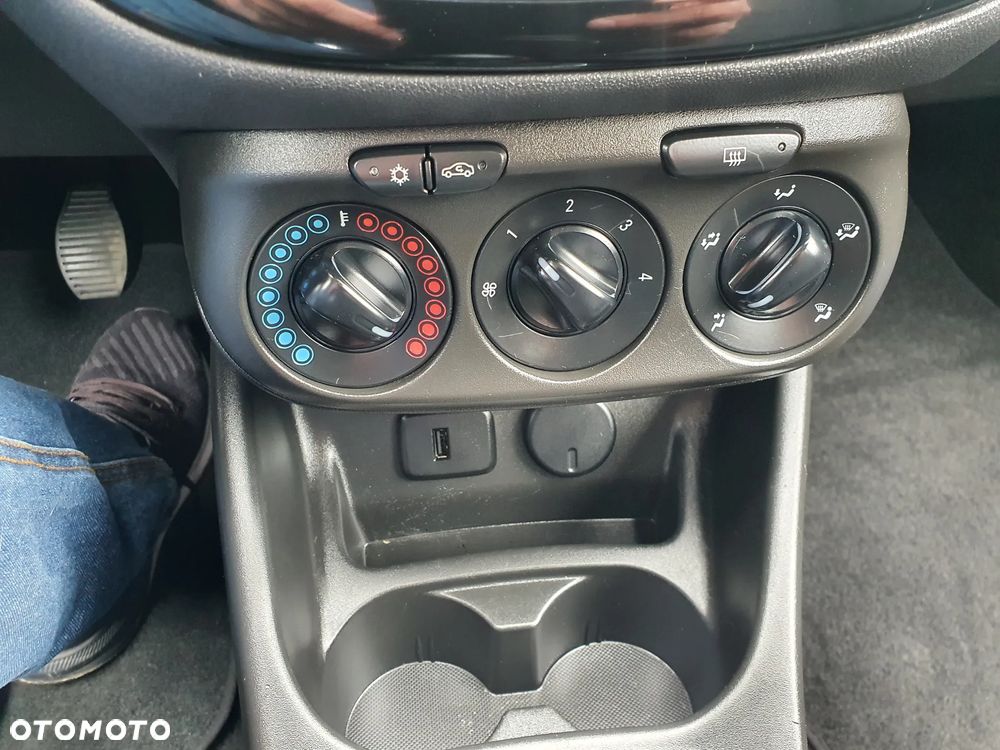 Opel Corsa 1.4 Selection - 22