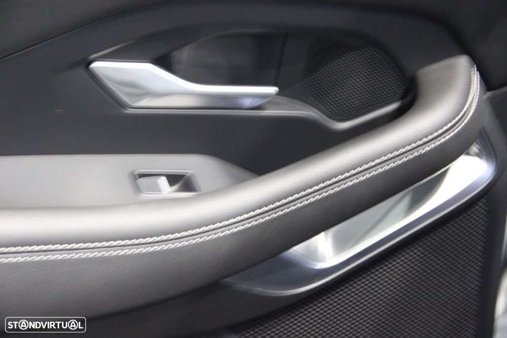 Jaguar E-Pace 1.5 P300e R-Dynamic SE AWD Aut. - 30