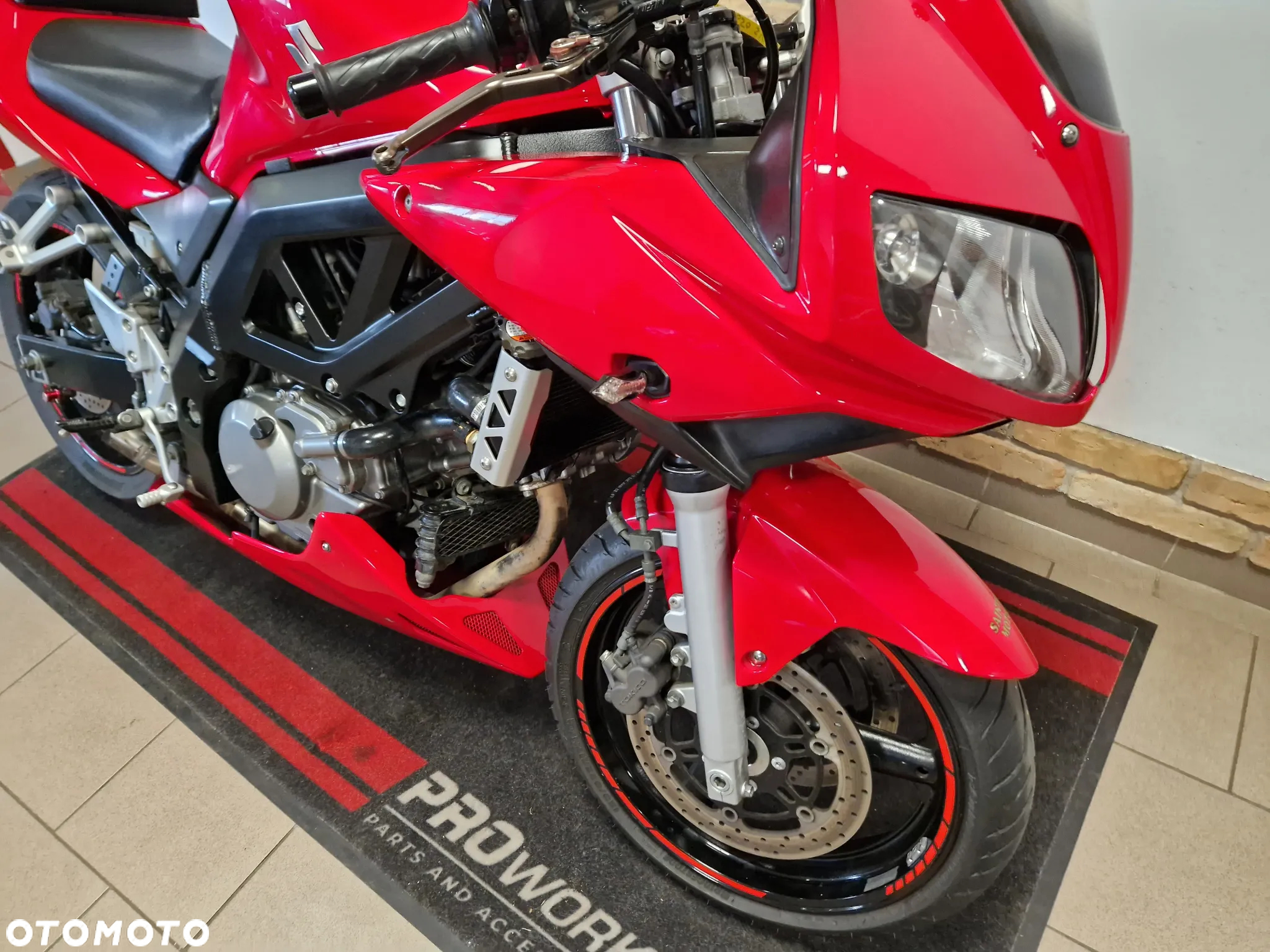 Suzuki SV - 13