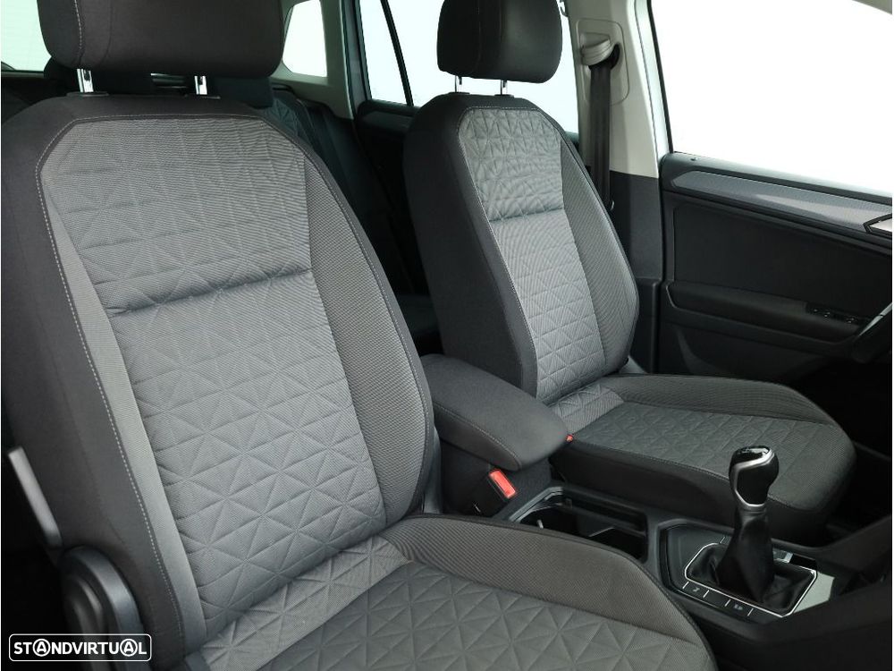 VW Tiguan 2.0 TDI Conceptline - 16