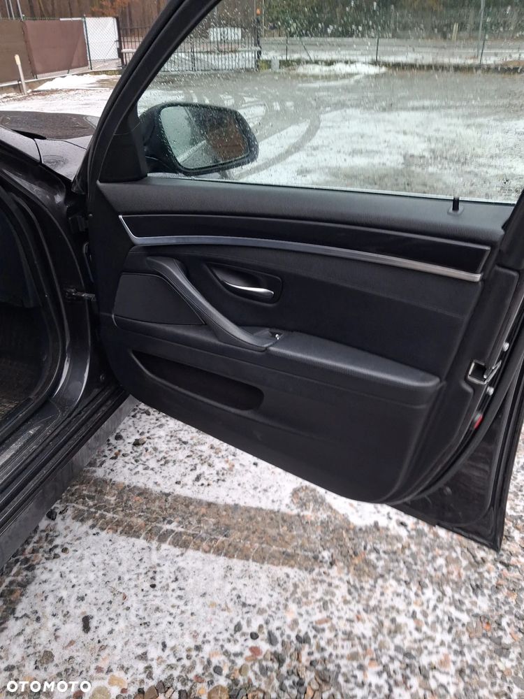 BMW Seria 5 518d Modern Line - 16