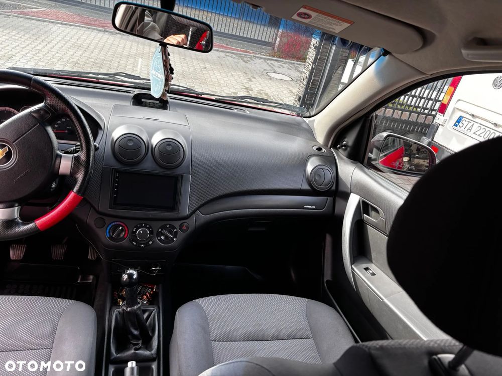 Chevrolet Aveo - 5