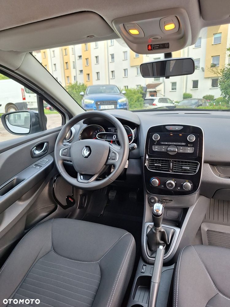Renault Clio - 16