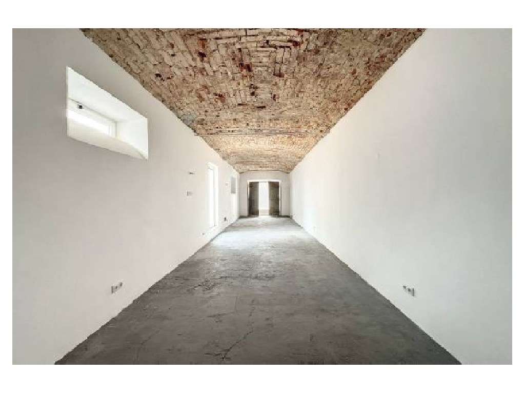 Moradia com garagem e jardim no centro de Portimão, Algarve - Grande imagem: 2/30