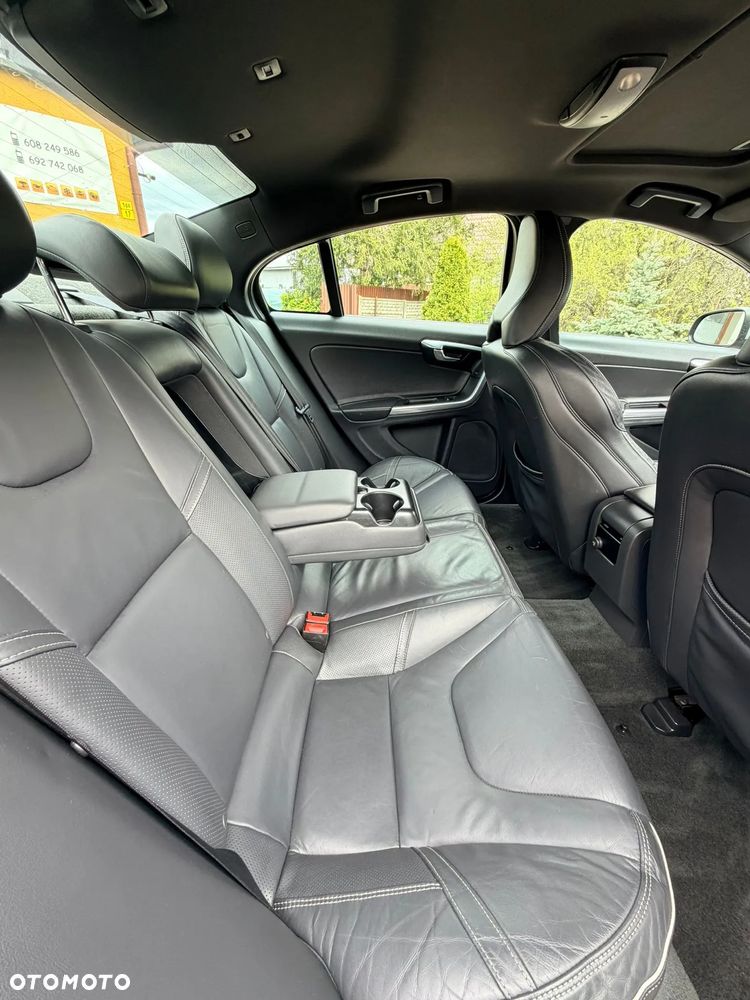 Volvo S60 T5 Geartronic RDesign - 8