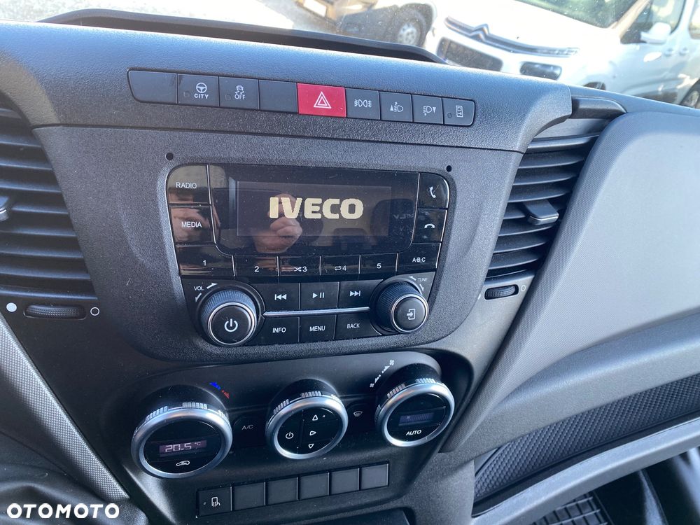 Iveco DAILY 3.0 HI MATIC 35-180, MAX długi, zakupiony w salonie w Rzeszowie, serwisowany, bezwypadkowy, pełna dokumentacja - 22