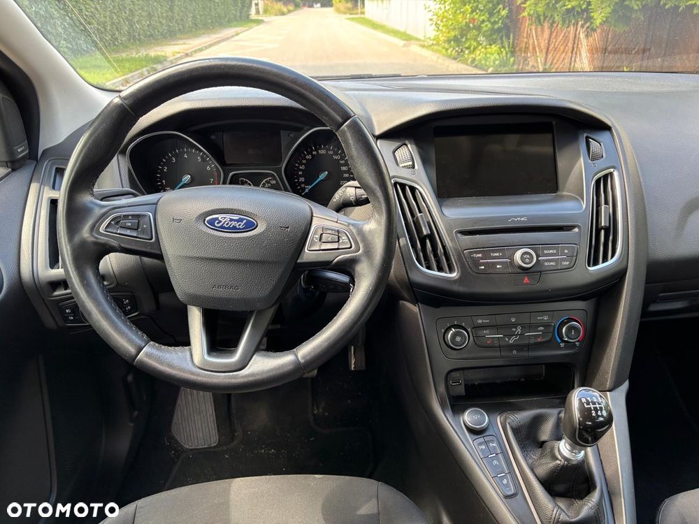 Ford Focus - 10