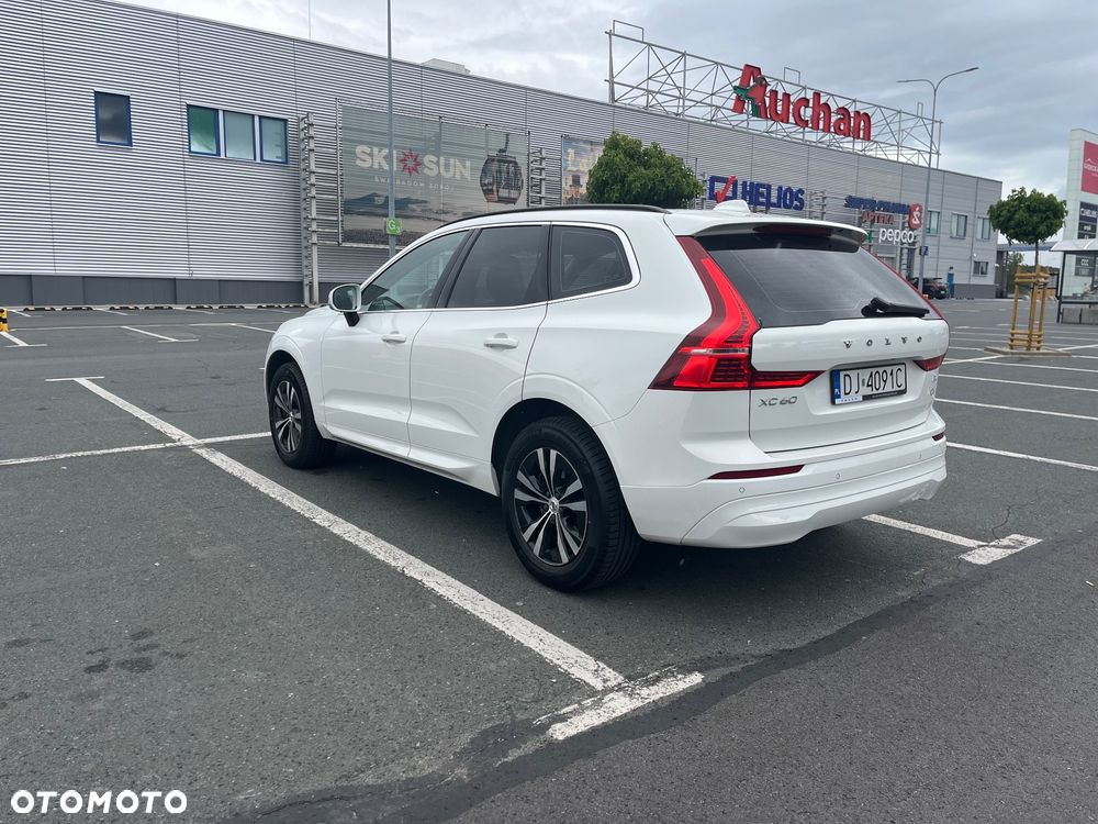Volvo XC 60 B4 B Momentum - 6