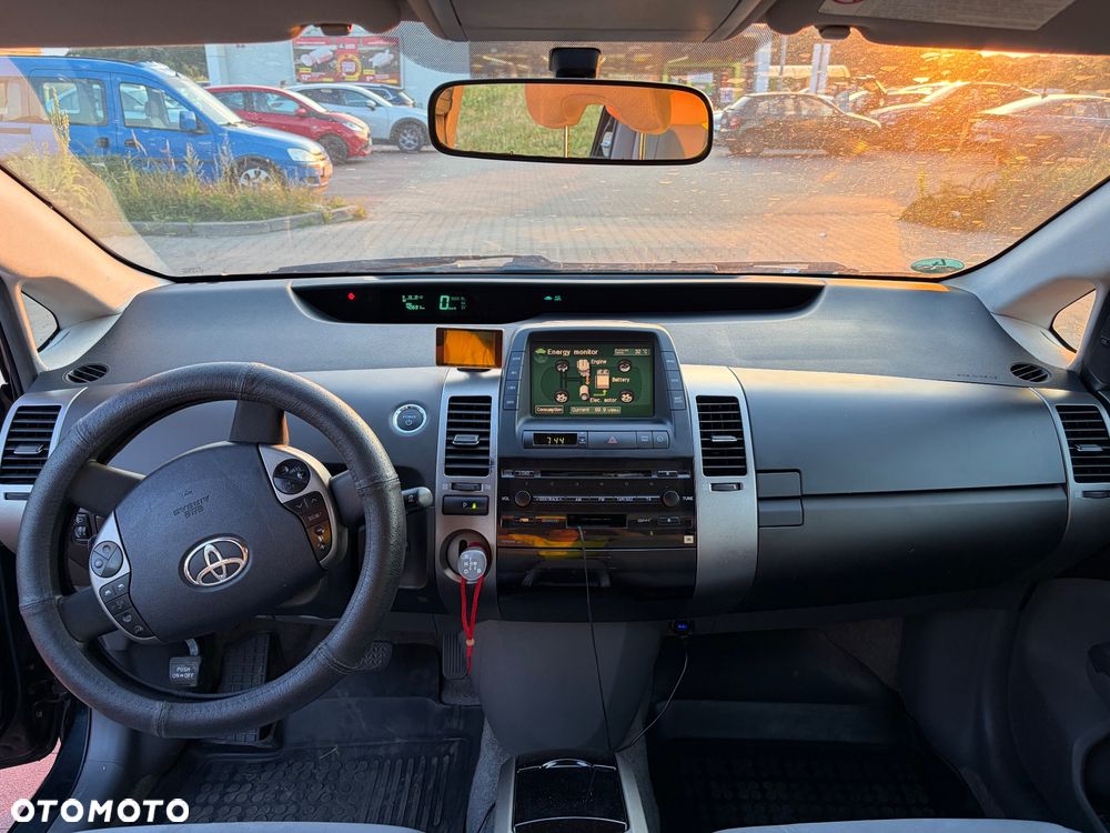 Toyota Prius 1.5 VVT-i Prestige - 9