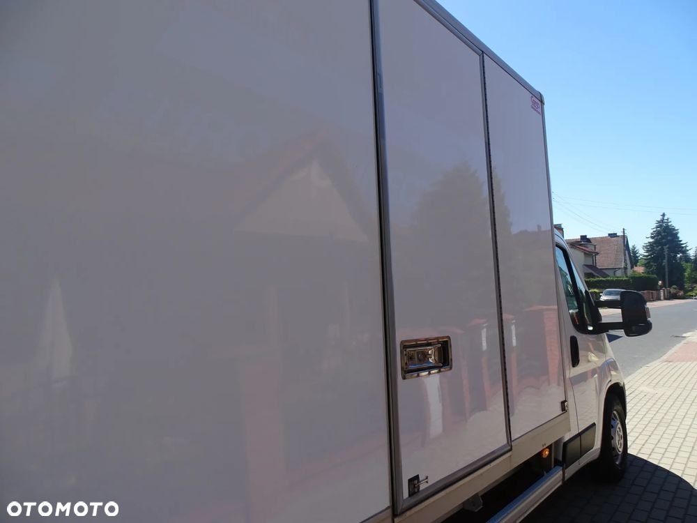 Peugeot BOXER-150 KM , KLIMATYZACJA -KONTENER ,WINDA- KLAPA  - DHOLLANDIA + DOKUMENTY , KOŁA 16 CALI.  ZAREJESTROWANY NA MNIE. - 25