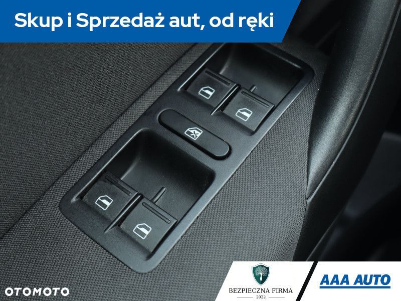 Volkswagen Polo - 14