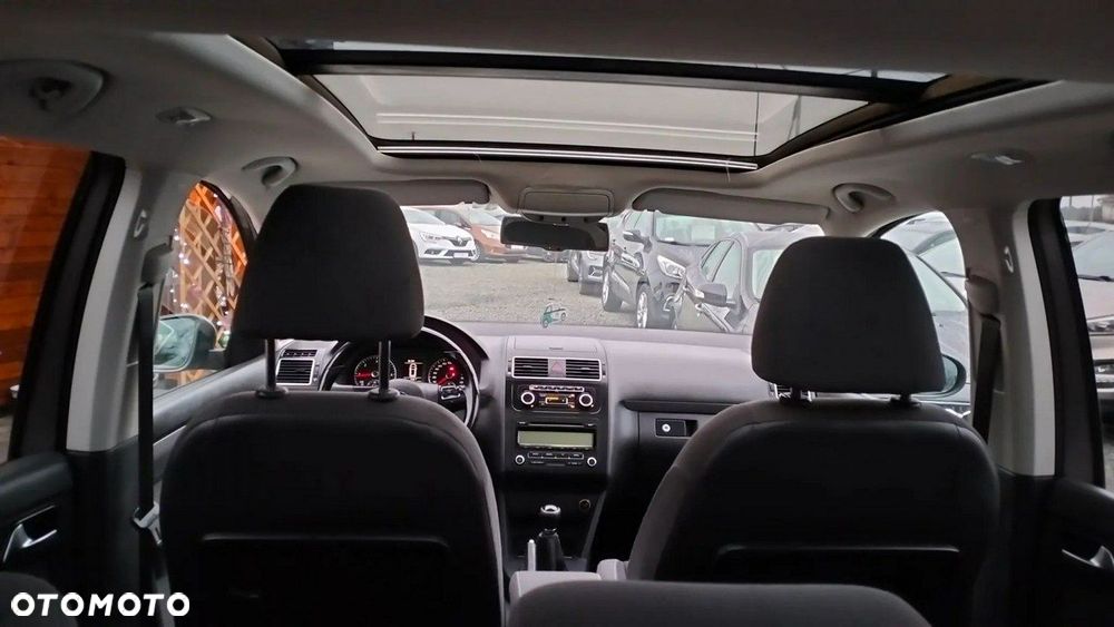 Volkswagen Touran 1.6 TDI DPF BlueMotion Technology STYLE - 17