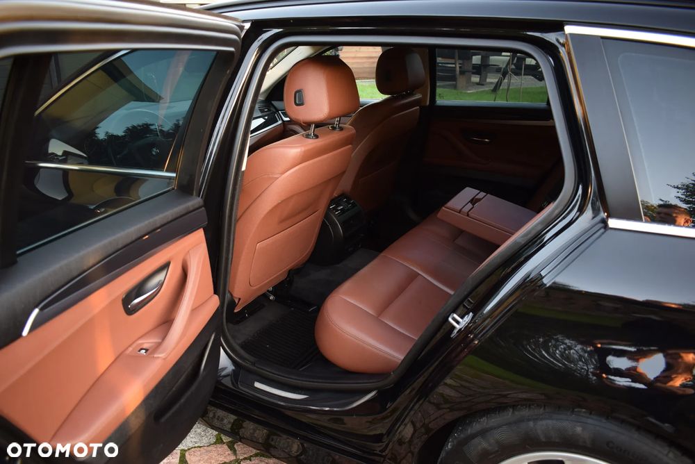 BMW Seria 5 - 28