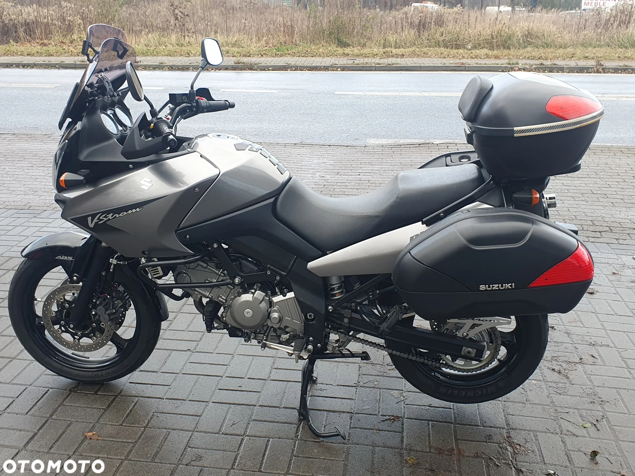 Suzuki V-STROM - 15