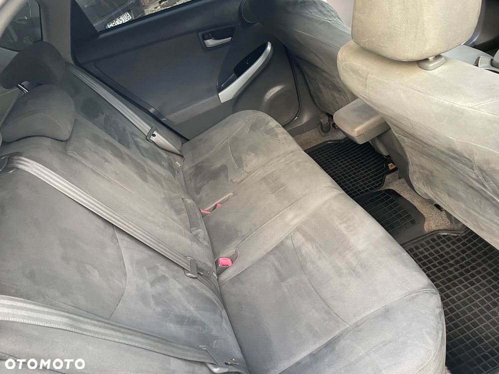 Toyota Prius - 23