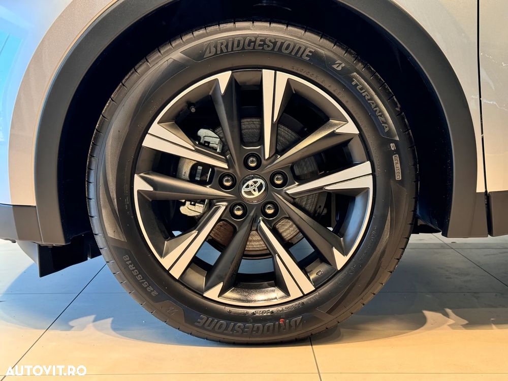 Toyota C-HR 1.8 HEV 140 CP 4x2 CVT Dynamic - 29