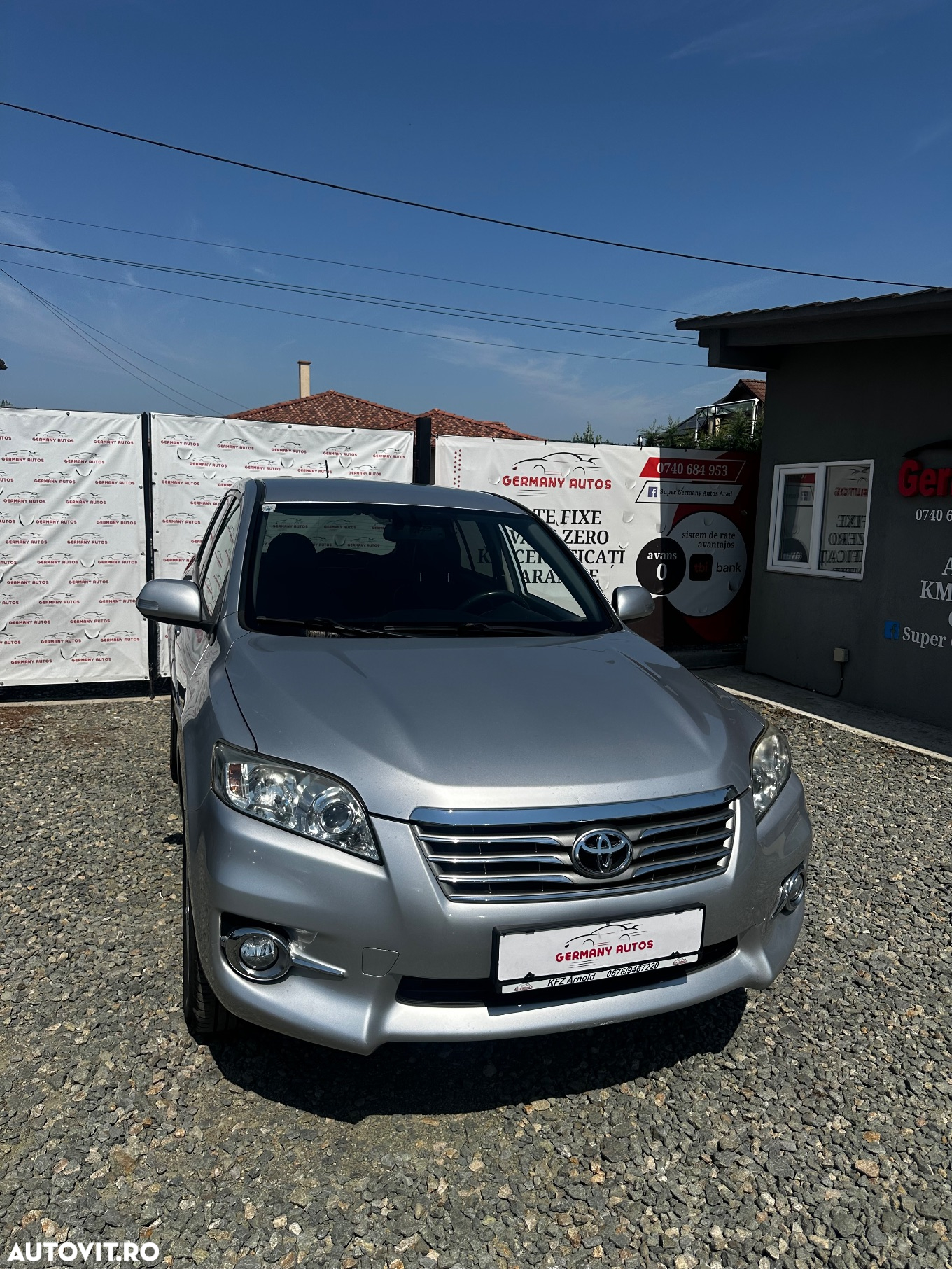 Toyota RAV4 - 9