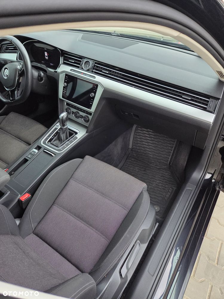 Volkswagen Passat 2.0 TDI BMT Comfortline DSG7 - 13