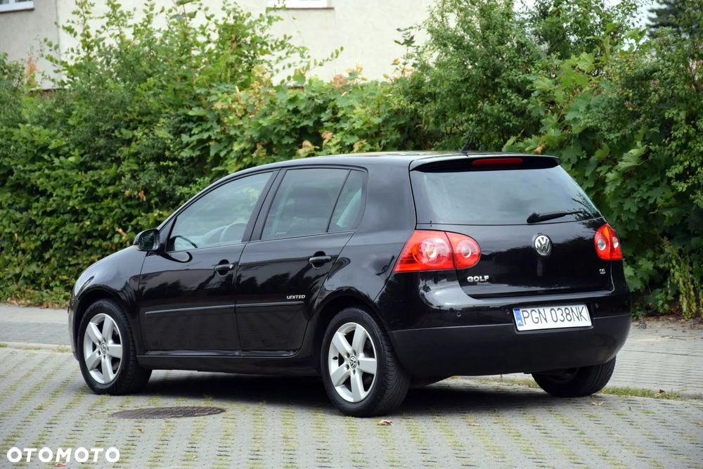 Volkswagen Golf 1.6 United - 9