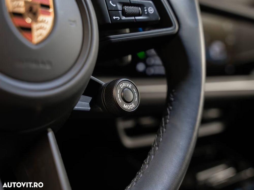 Porsche Cayenne Coupe E-Hybrid - 27