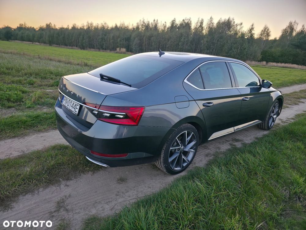 Skoda Superb 2.0 TDI SCR L&K DSG - 10