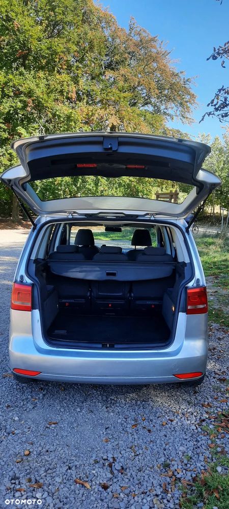 Volkswagen Touran - 2