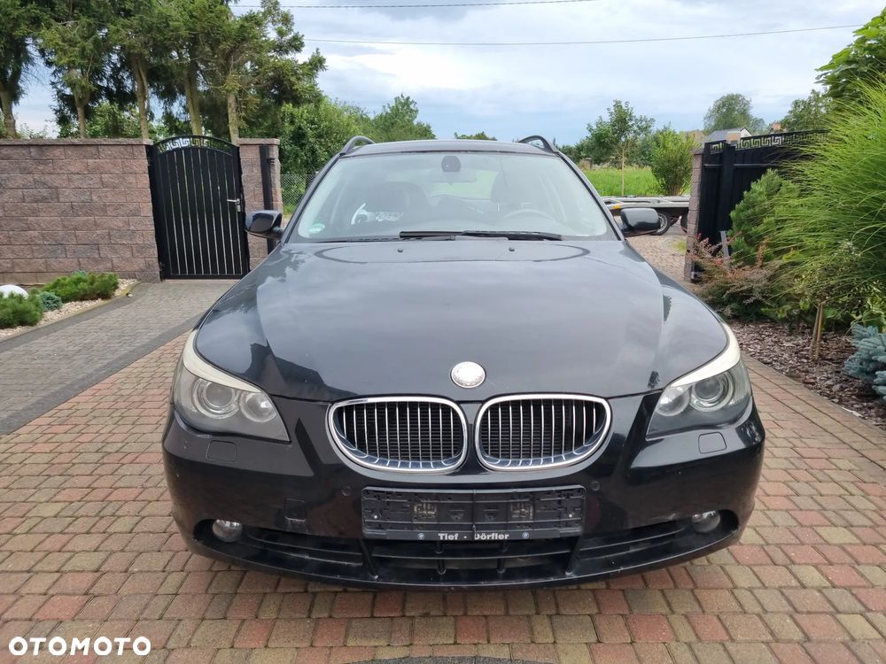 BMW Seria 5 525i - 2