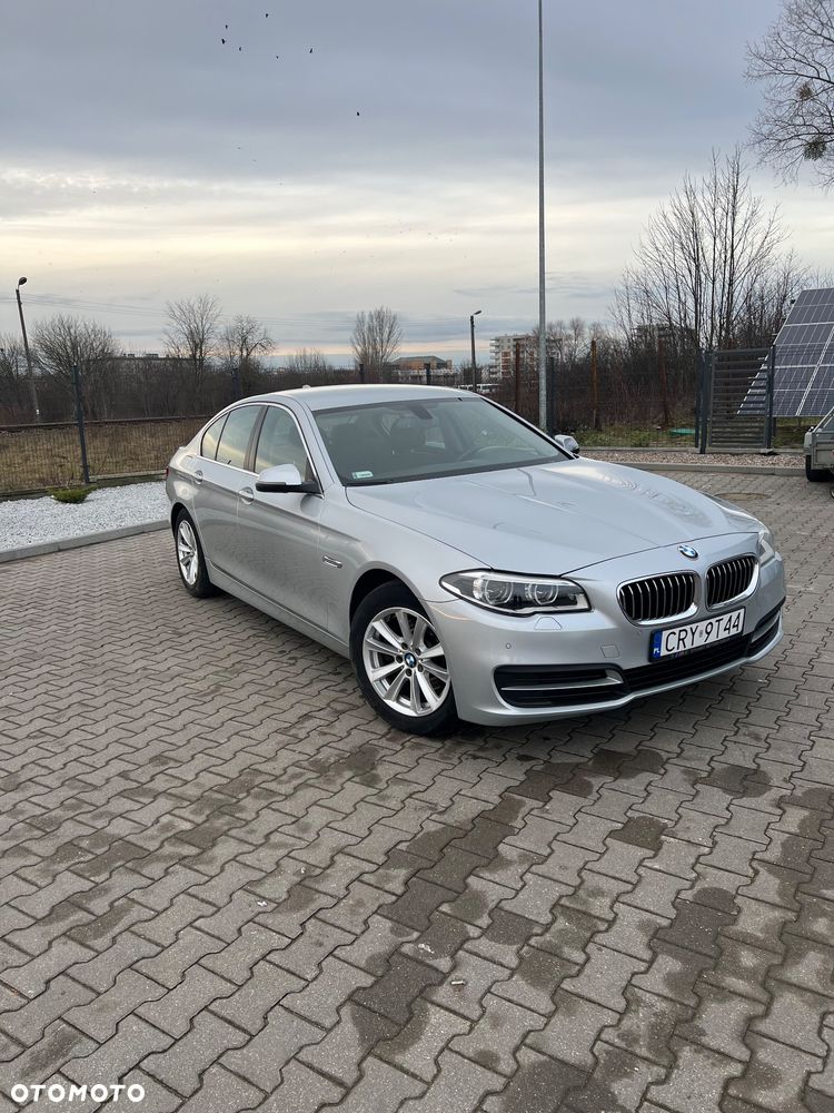 BMW Seria 5 520d - 23